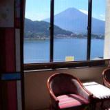富士と湖を望む絶景宿 グリーンレイク